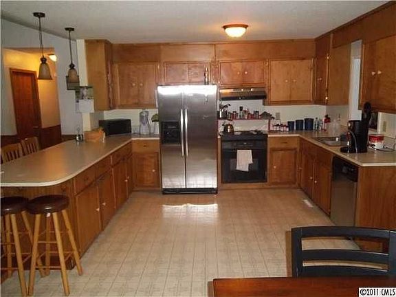4th image of 146 Flint Ridge Dr