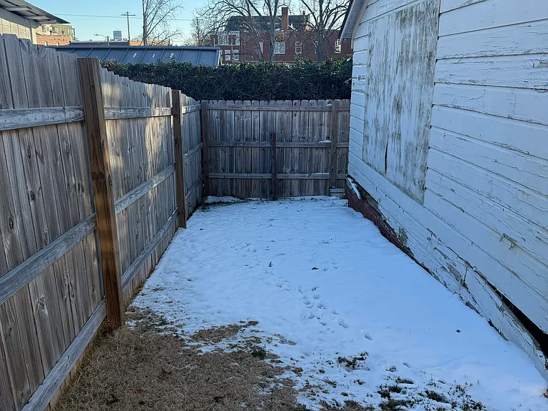 211 Shuler St — Photo 34