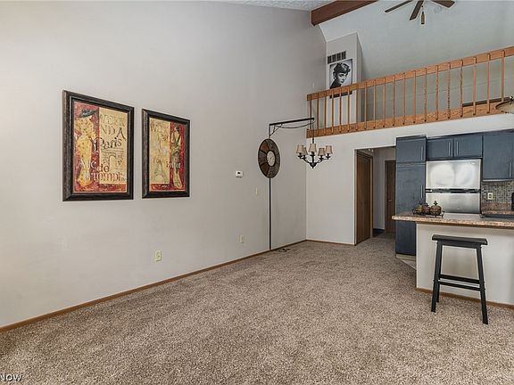 4th image of 1606 Westhampton Dr