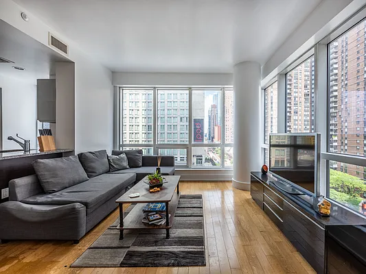 Rented by Corcoran | media 2