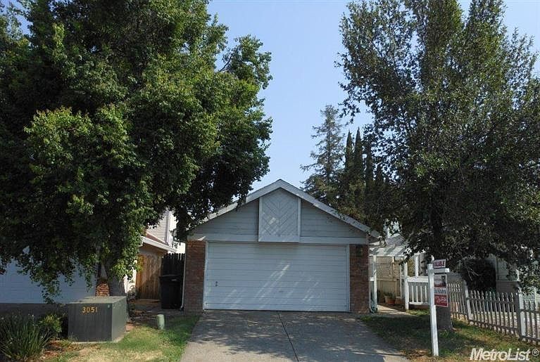 1st image of 1318 Puebla Way