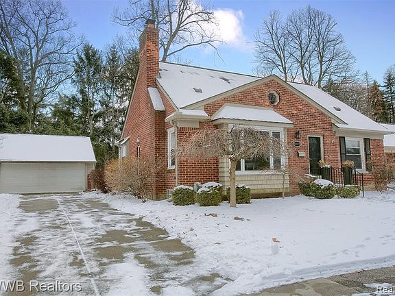 2nd image of 13117 Lincoln Dr
