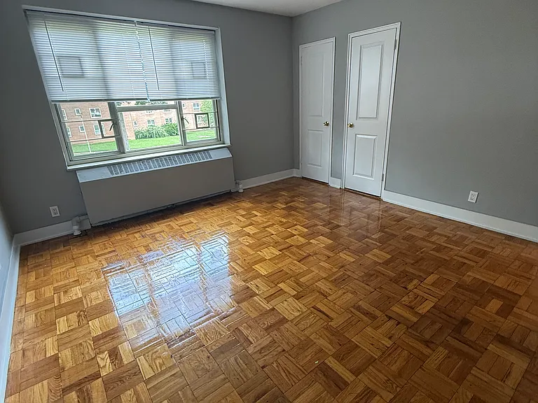 64-20 194th Ln #D — Photo 5