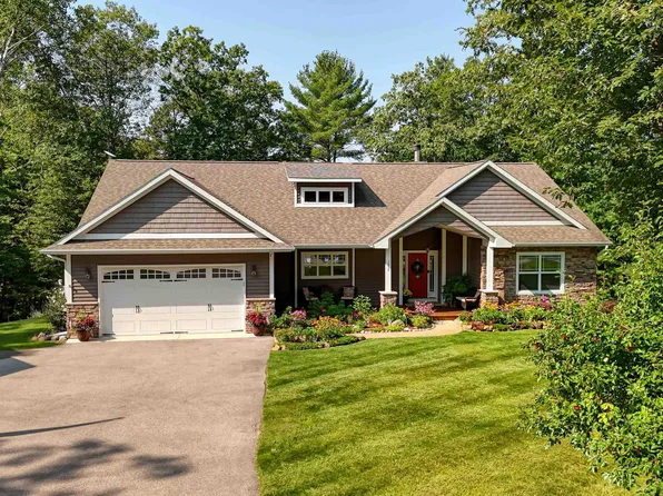 1010 Tranquil Point Rd, Traverse City, MI 49686
