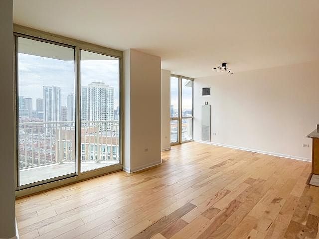 1st image of 645 N Kingsbury St APT 2404
