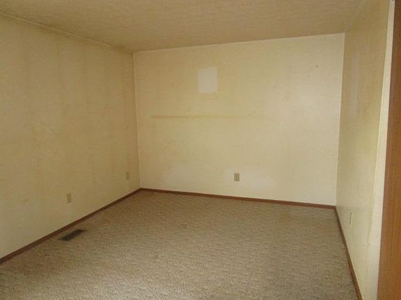 5th image of 5956 Brady Dr