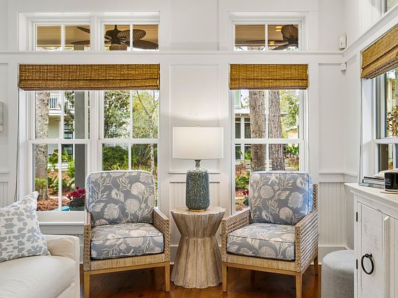 5th image of 23 Winterberry Cir