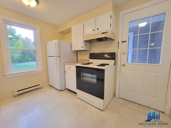 21 Village Dr APT 3