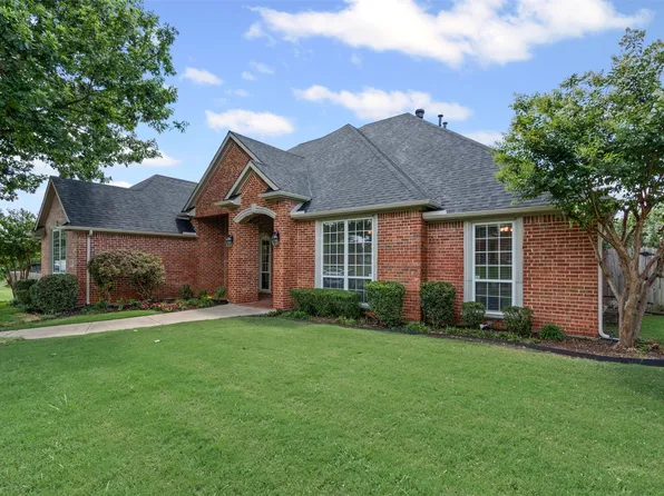 1501 Leaning Oak Ln, Cleburne, TX 76033