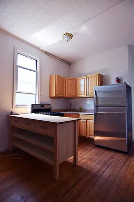 Rented by Coda Real Estate NYC | media 31