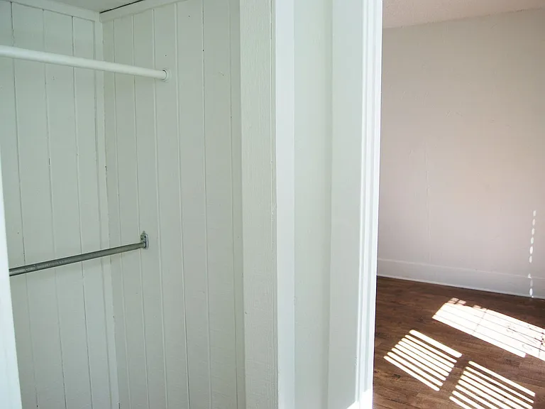3817 E Livingston Dr — Photo 19