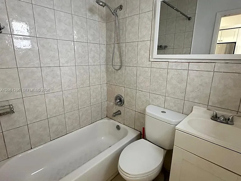 728 SW 6th St #2 — Photo 21