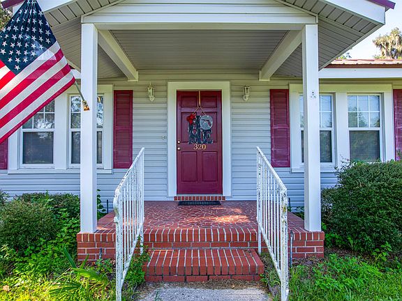 2nd image of 320 Hatley St E