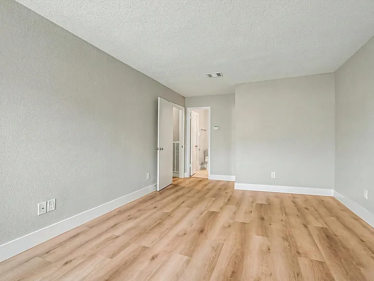 9552 Windswept Ln #9552 — Photo 24