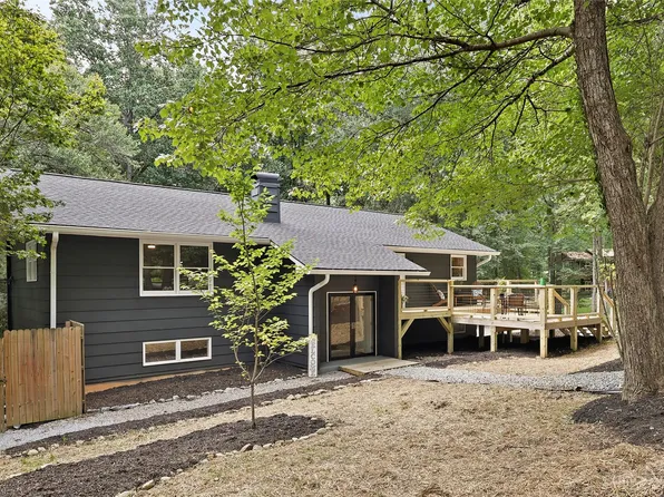 205 Brightwater Heights Dr, Hendersonville, NC 28791