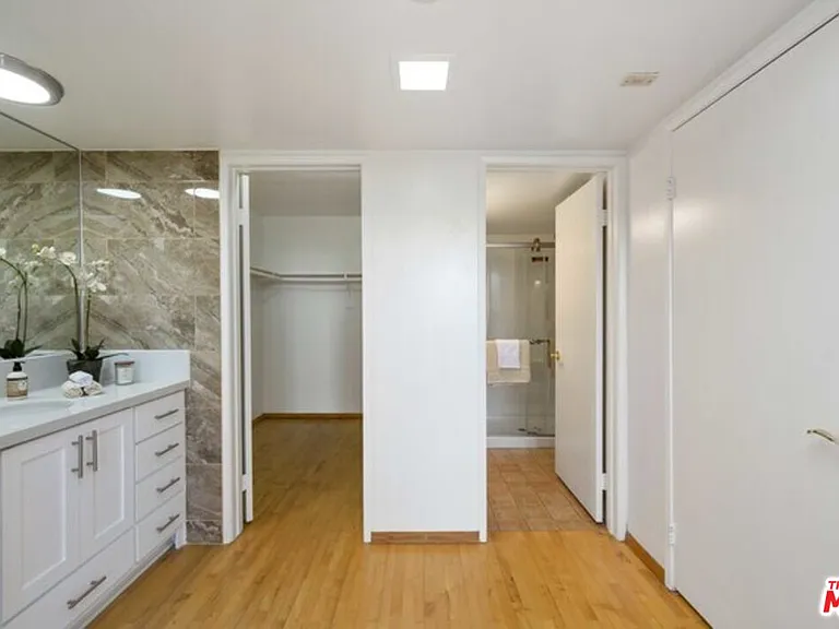 10535 Wilshire Blvd #1210 — Photo 23