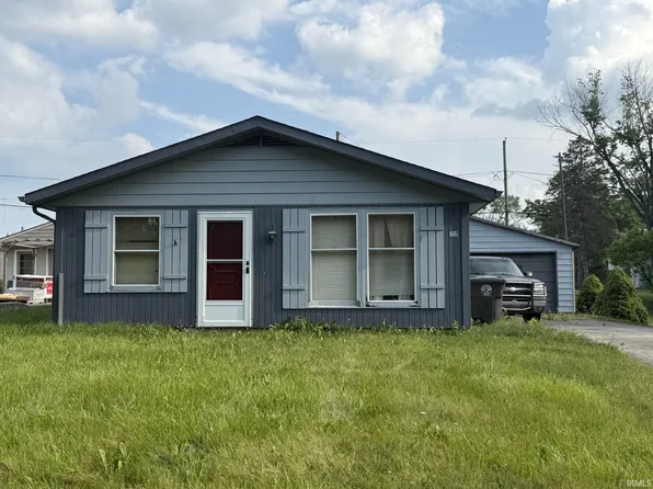 359 W Cox Dr, Fort Wayne, IN 46807