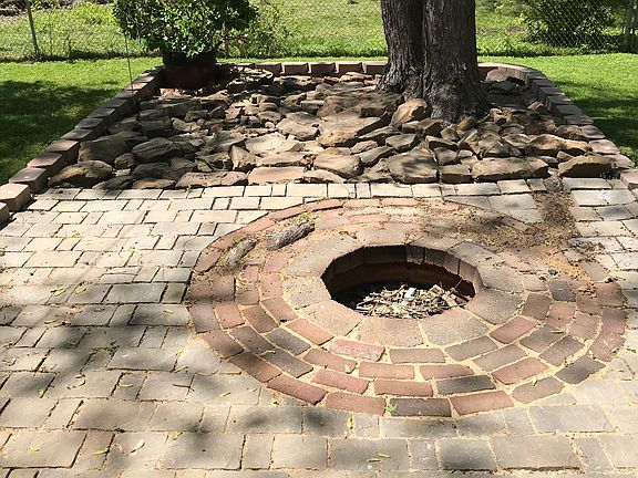 3rd image of 214 S Emerald Ln