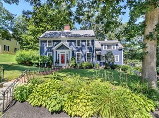 1 Woodridge Rd, Wellesley, MA 02482