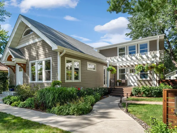 2111 Juliet Ave, Saint Paul, MN 55105