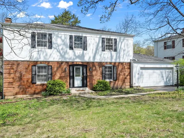 1481 Royal Springs Dr, Saint Louis, MO 63122
