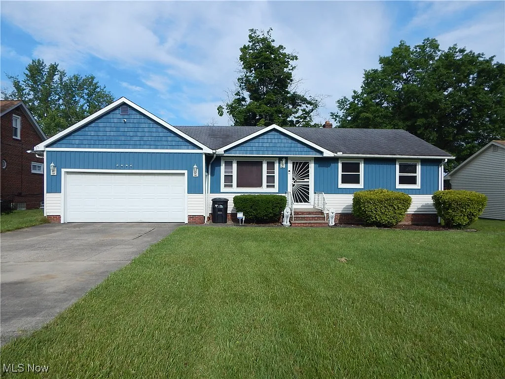 5676 Columbia Dr photo 1
