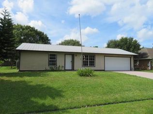 574 NW Azine Ave, Port Saint Lucie, FL 34983