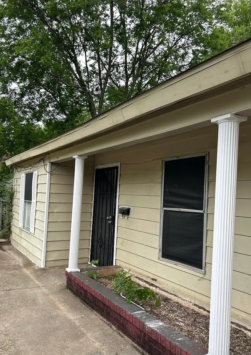 3 bed, $1,095 — Photo 2