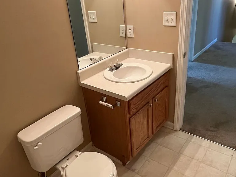 10410 Pickerel Ln — Photo 23
