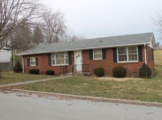 405 W 2nd St, Carlisle, KY 40311