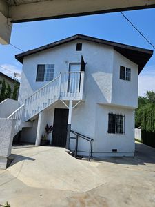 426 W 106th St, Los Angeles, CA, 90003