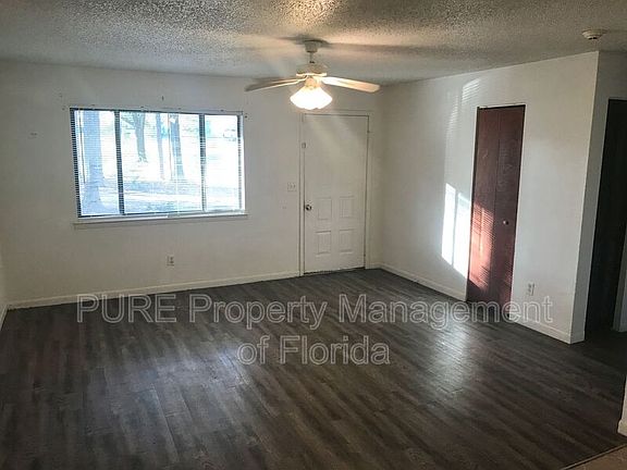 4th image of 3800 NE 41st St APT C