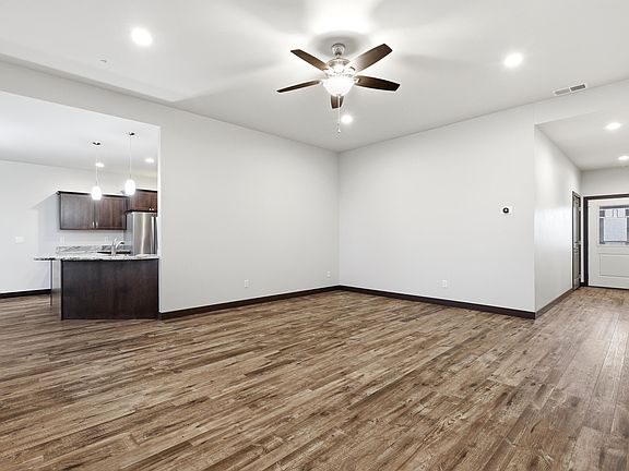 5th image of 22740 Rando Ct