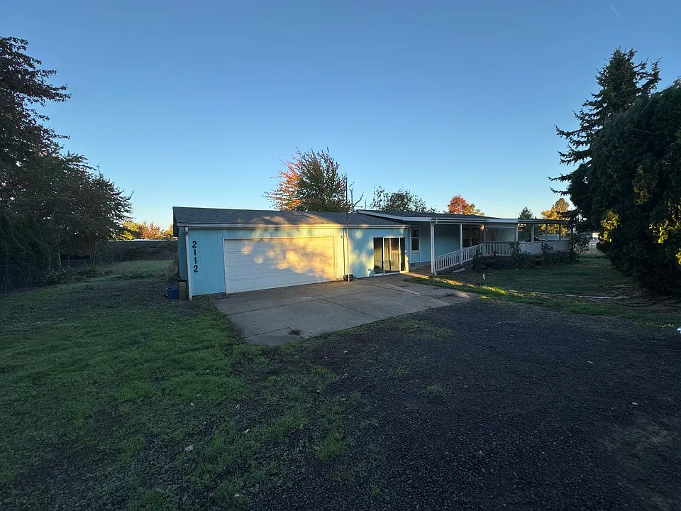 2110 Geary St SE