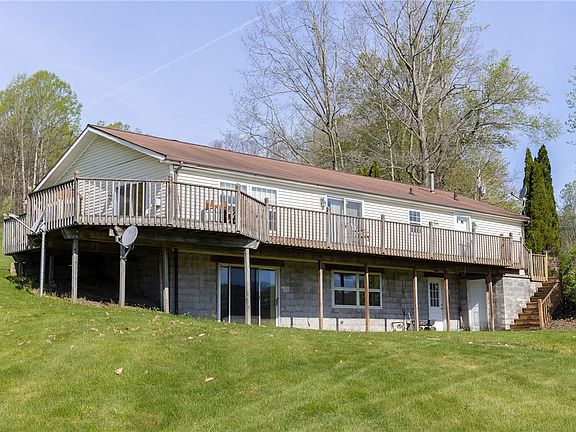 5th image of 384 Old Sharon Rd