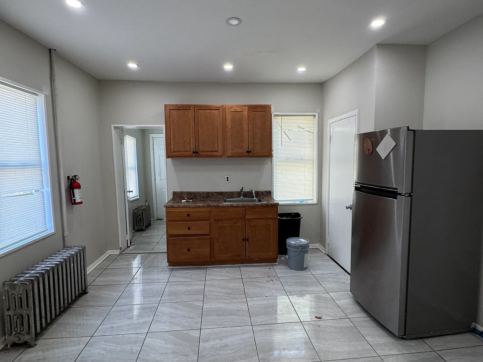 4 bed, 1459 sqft, $2,400 — Photo 3