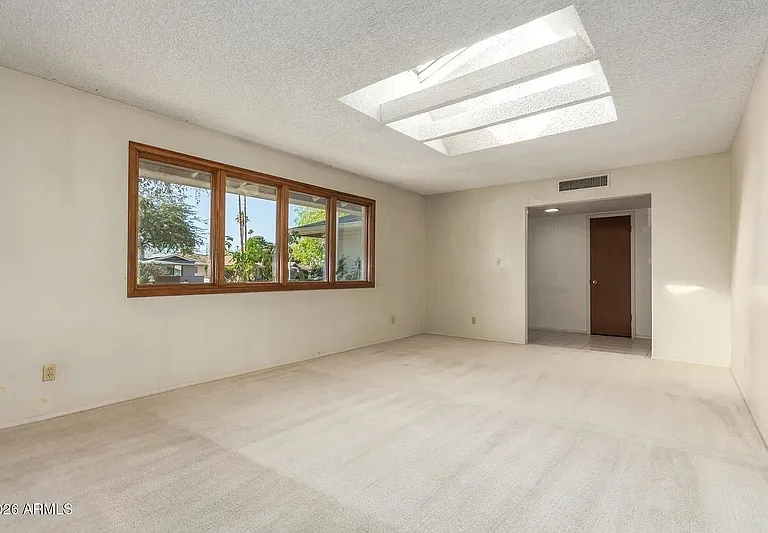 650 E Malibu Dr — Photo 30