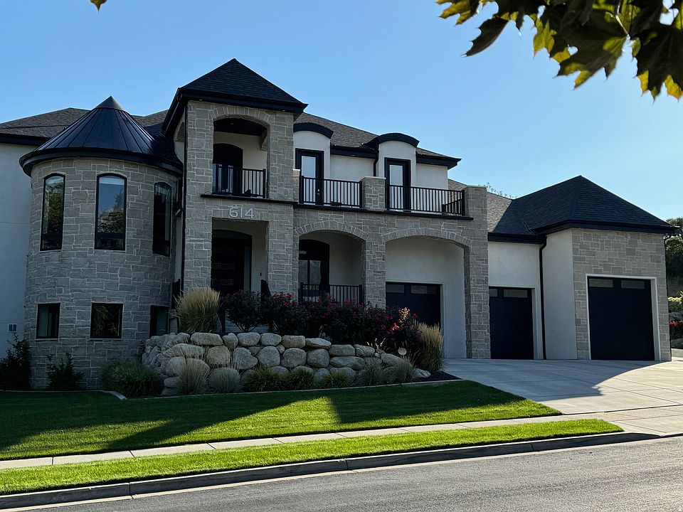 1st image of 614 E High Ln