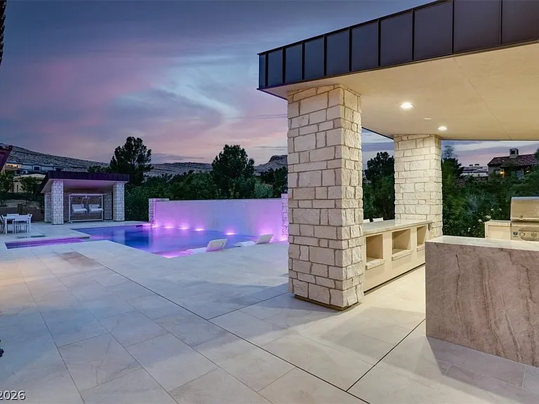 20 Pebble Hills Ct — Photo 42