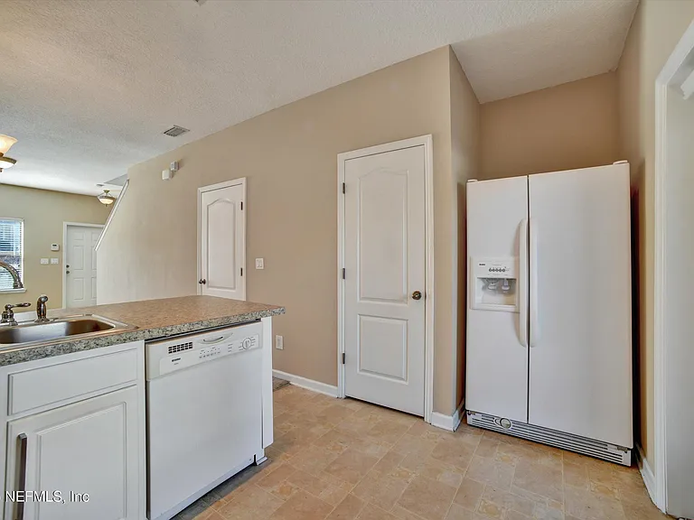 480 Cabernet Pl — Photo 14