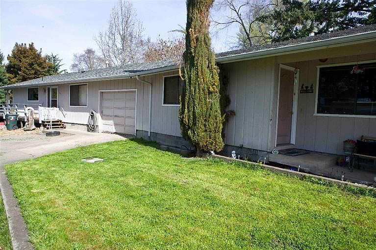 1st image of 800 S Shasta Ave