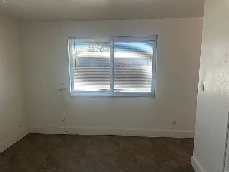 4100 SW 115th Ave — Photo 5