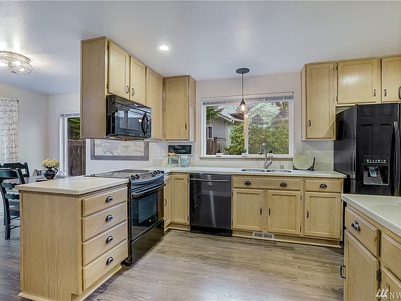 5th image of 7255 Fern Vista Pl SW