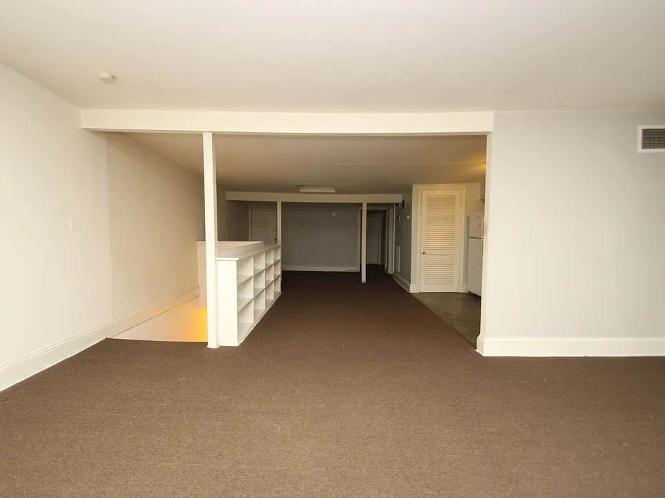 Building Photo 5