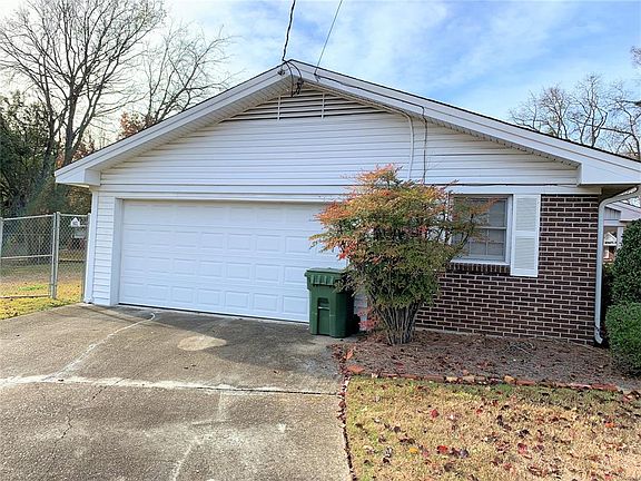 2nd image of 2602 Baldwin Brook Dr