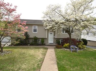 3 Lyncrest Ter, Wayne, NJ 07470