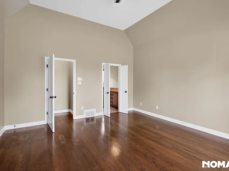 4886 Fox Springs Dr — Photo 11