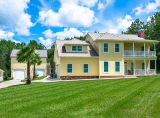 9816 Pine Leaf Ln, Dade City, FL 33525