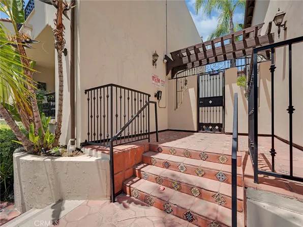 5753 White Oak Ave Unit 3, Encino, CA 91316