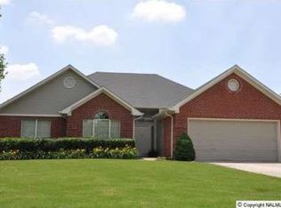 92 S Interlaken Dr, Madison, AL 35758